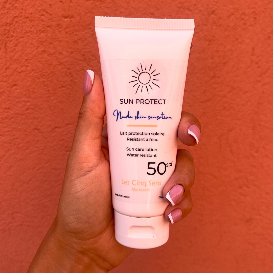 Crème Solaire SPF 50 – Haute Protection & Hydratation