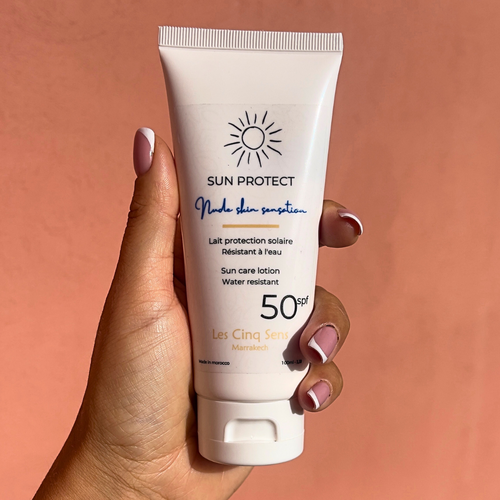 Crème Solaire SPF 50 – Haute Protection & Hydratation