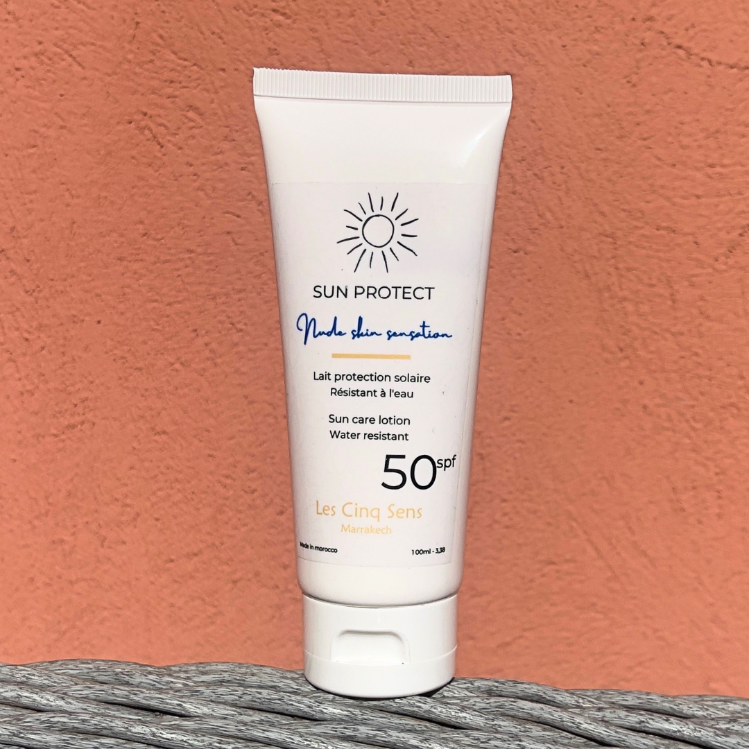 Crème Solaire SPF 50 – Haute Protection & Hydratation