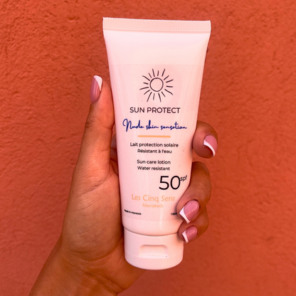 Crème Solaire SPF 50 – Haute Protection & Hydratation